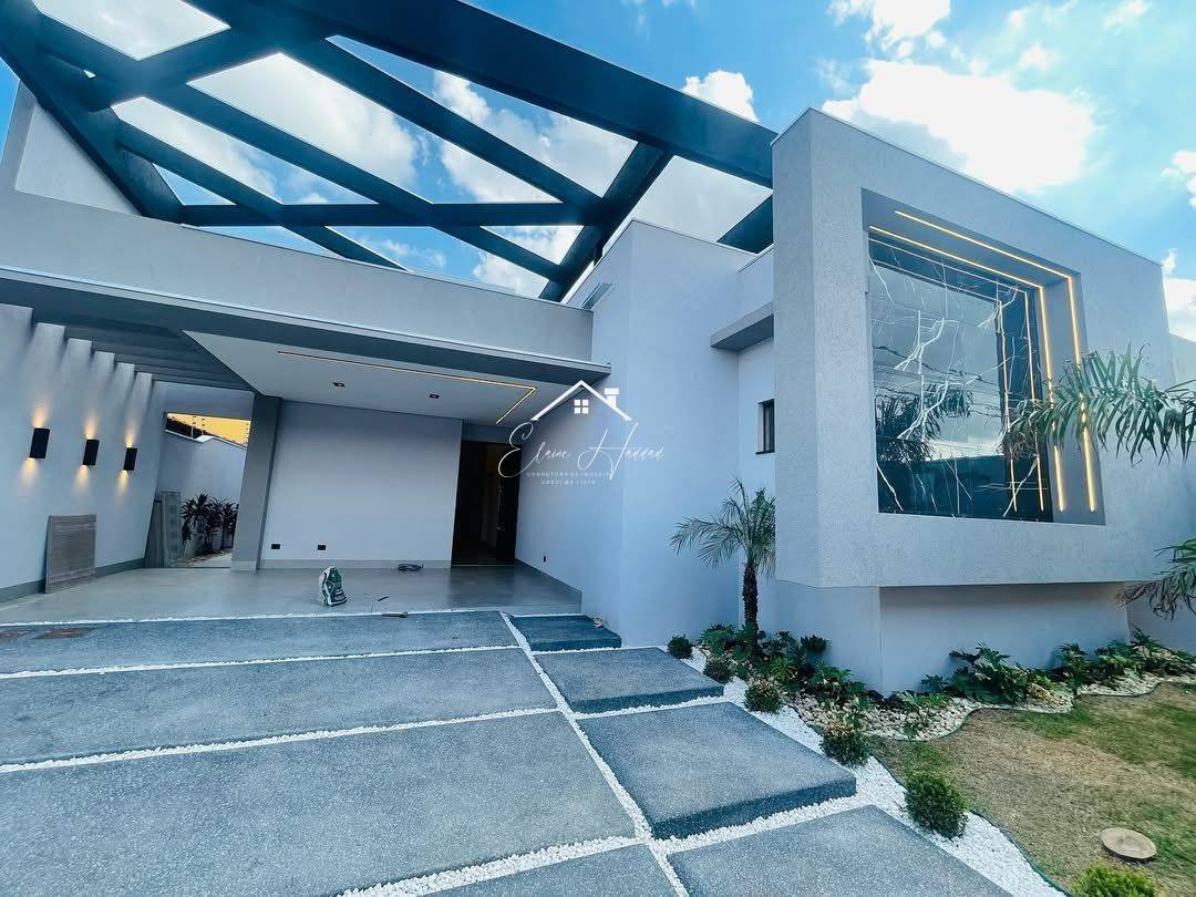 Casa Nova á venda no bairro Cidade Jardim - Elaine Haddad - Corretora de Imóveis