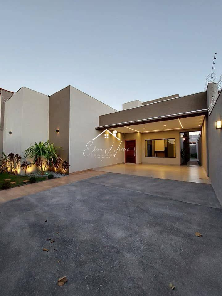 Casa Nova á venda no bairro Universitário - Elaine Haddad - Corretora de Imóveis