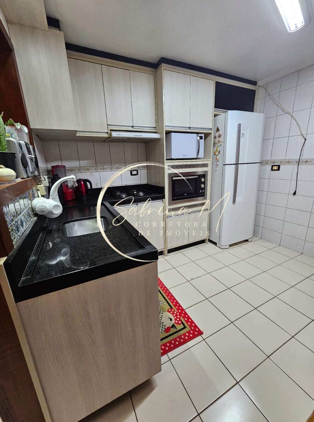  - Apartamento Semimobiliado
