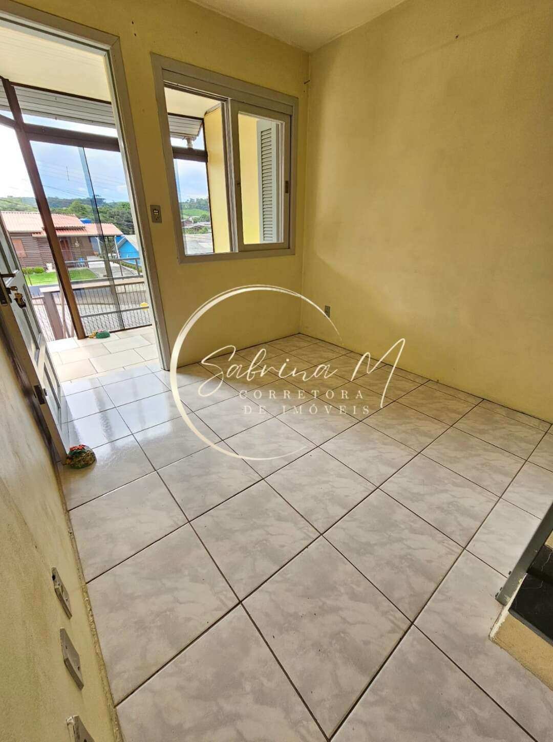 Triplex à venda com 2 quartos, 98m² - Jardim Iracema,Caxias do Sul