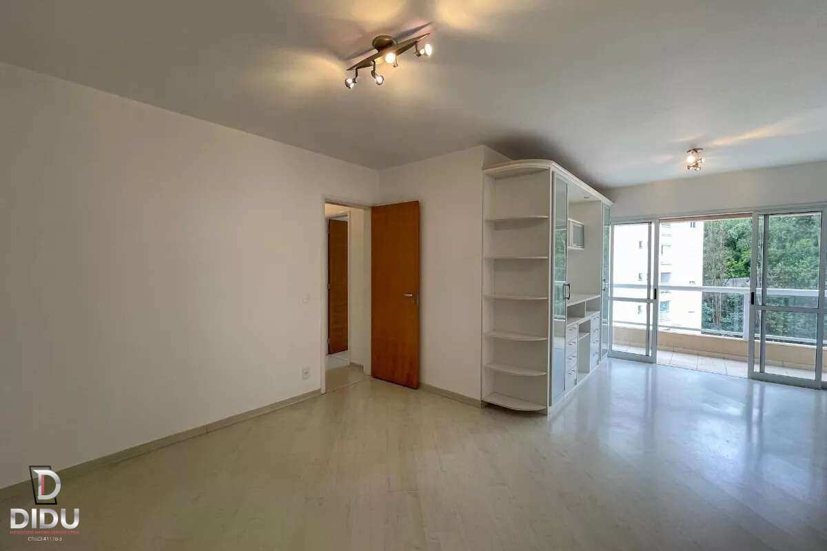 Apto à venda, no Condomínio GREEN PARK, em São Paulo, Vila Andrade, com 3 quartos 1 suíte, dependência, 104m² 2 vagas com depósito.