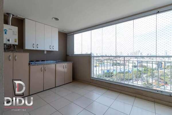 Apartamento à venda em São Paulo na General Chagas Santos!! São 60 m², 2 dormitórios, 1 suíte, 1 vaga. Andar super alto. Desocupado.