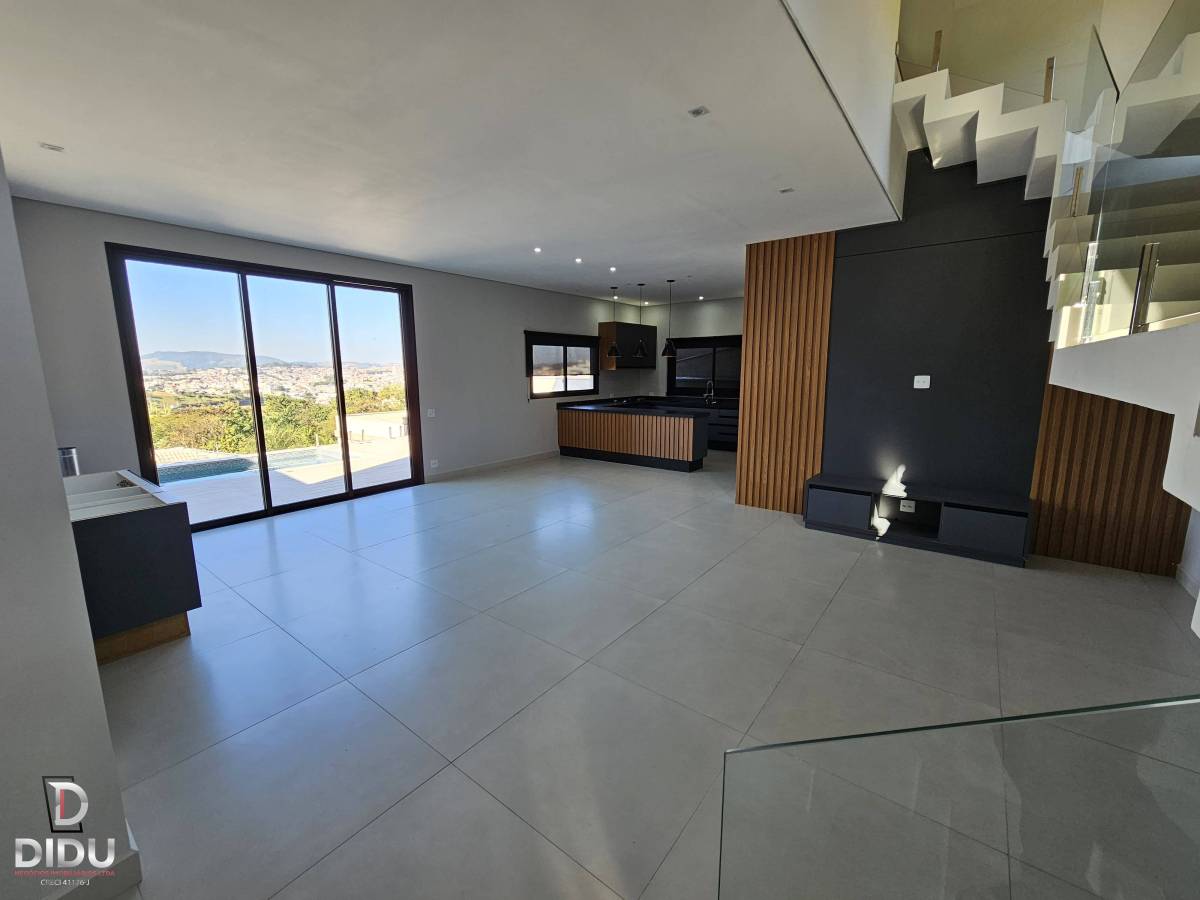 Venha morar nesta maravilhosa casa no Condomínio Villa Real de Bragança!! Com 3 suítes e uma piscina privativa!
