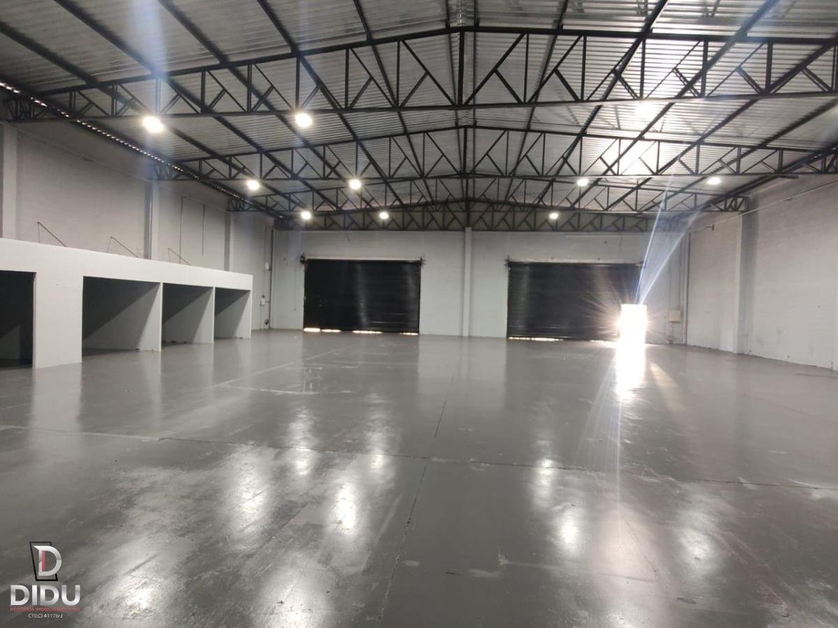 Excelente oportunidade de locação de loja comercial com 593.60 m² no Rudge Ramos, localização privilegiada em SBC.