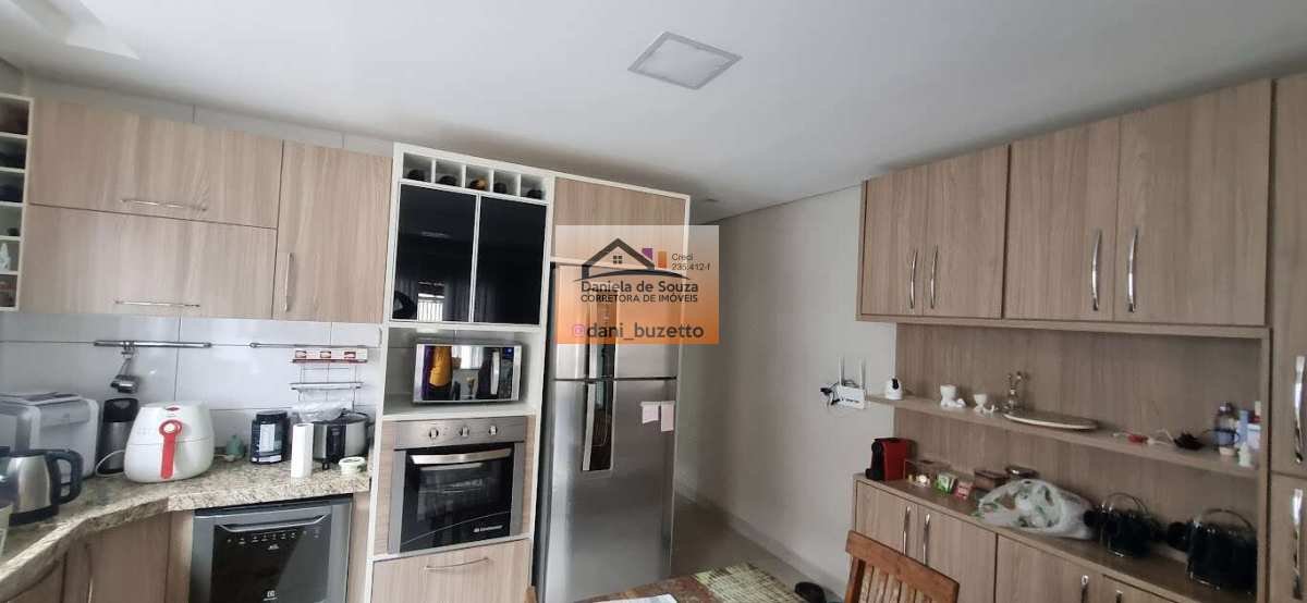 Casa à venda com 3 quartos, 160m² - ,