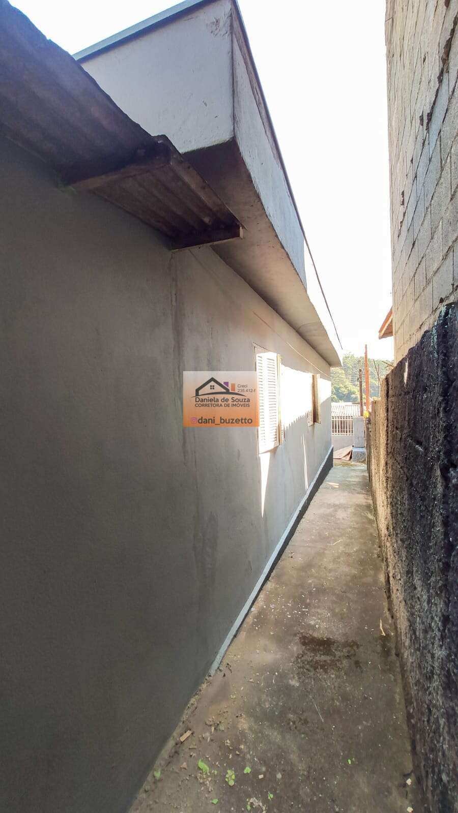 Casa à venda, com 3 quartos, 300m² - Daniela deSouza