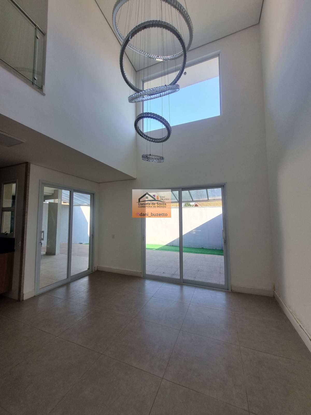 Casa de condomínio para venda ou locação com 3 quartos, 215m² - Portal da Primavera,Campo Limpo Paulista