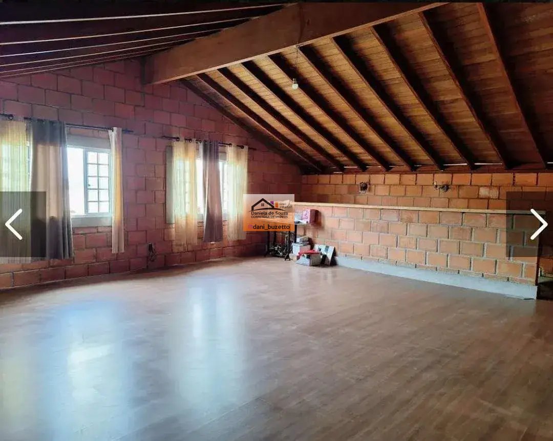 Chácara à venda com 3 quartos, 250m² - ,