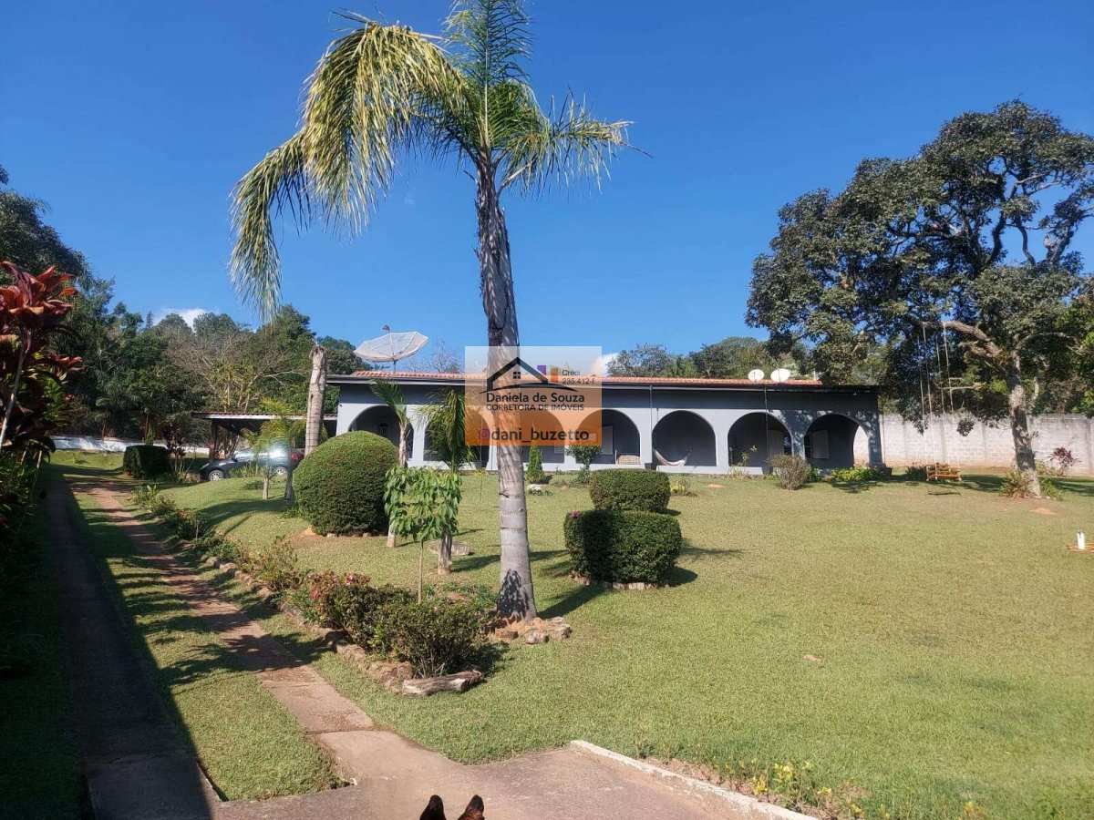 Chácara à venda com 4 quartos, 330m² - Figueira Branca,Campo Limpo Paulista