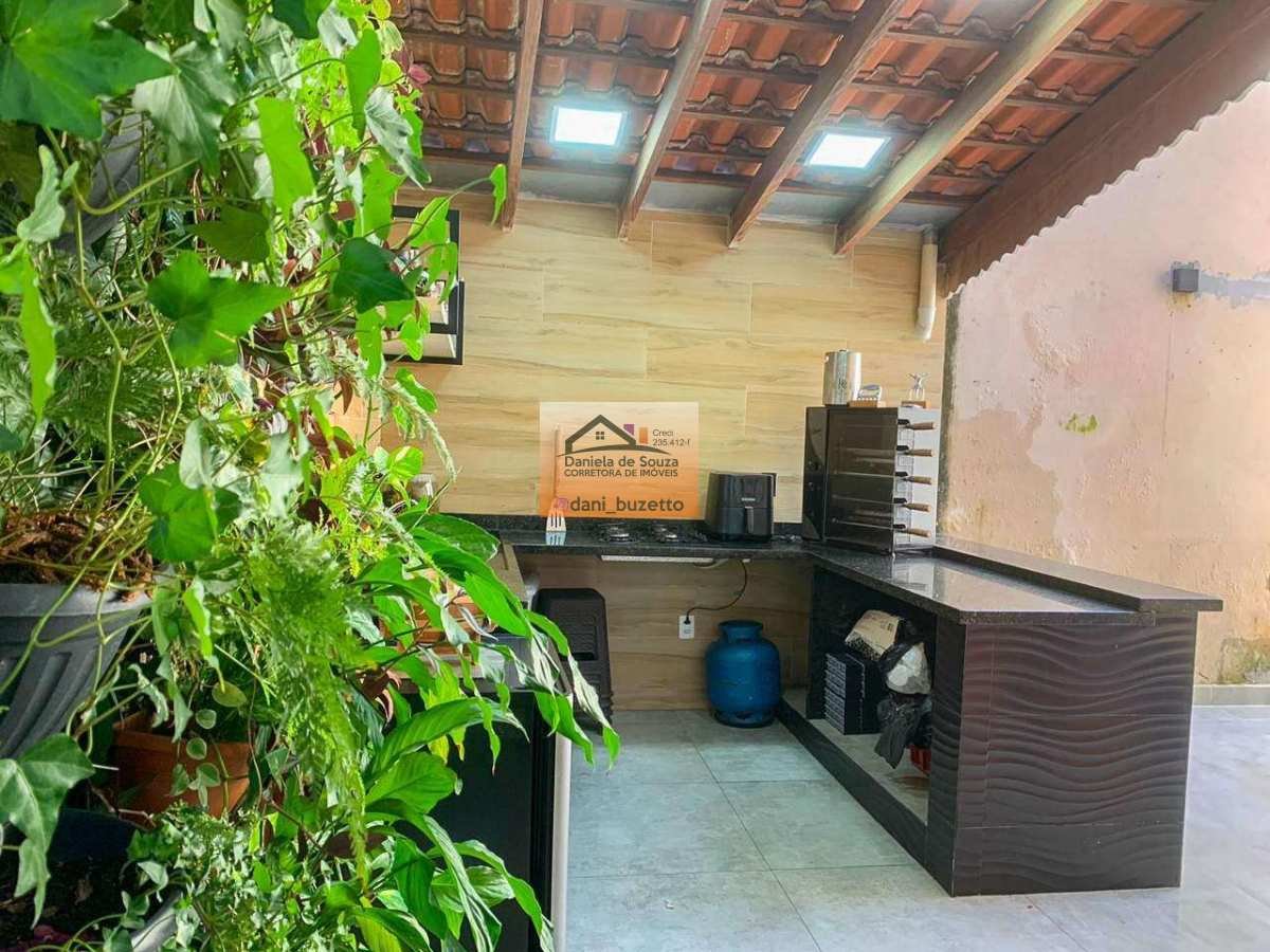 Sobrado à venda em Jundiaí, Marambaia, com 3 quartos, 203m² - Daniela deSouza