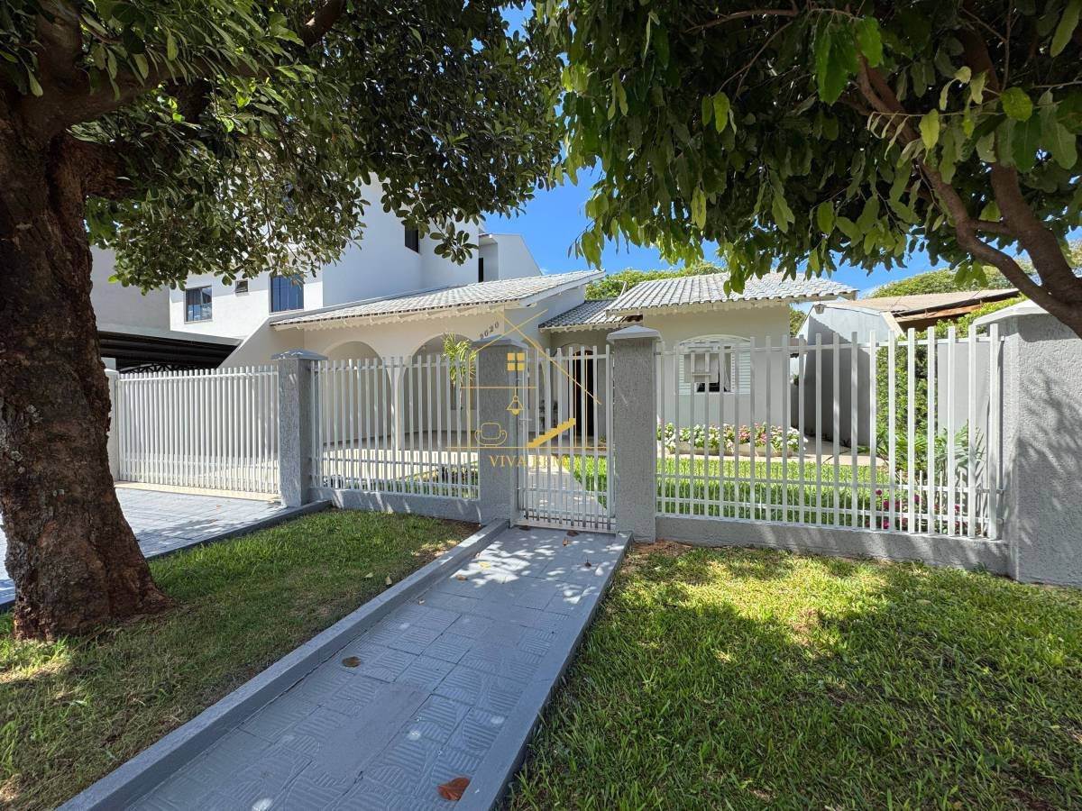 Casa à venda em Marechal Cândido Rondon, Próximo a Unioeste com 5 quartos, 190m²