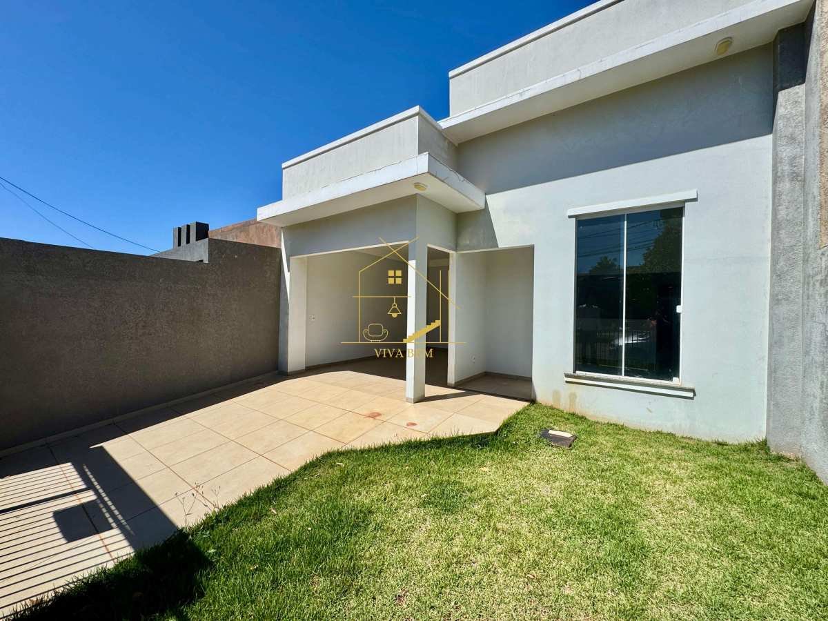 3 quartos, sendo 1 suíte - Área de festas com churrasqueira e banheiro