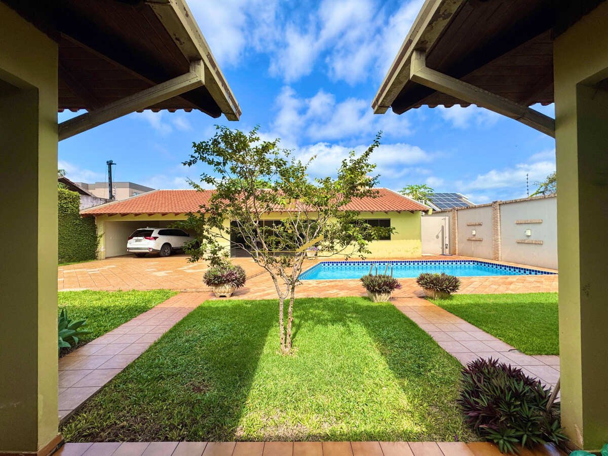 Encontre o lar dos seus sonhos no coração de M.C.R! 3 quartos, 315,16m²