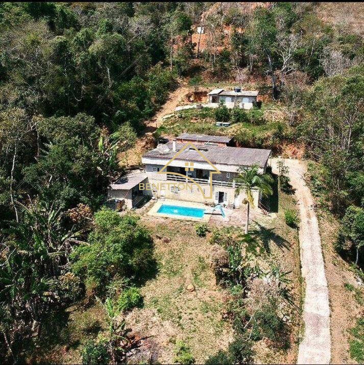 Casa à venda com 3 quartos, 400m² - Prata,Teresópolis