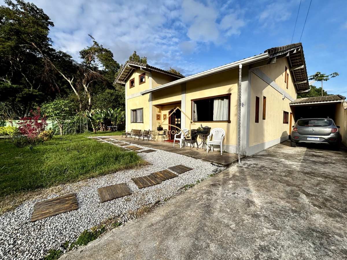 Casa de condomínio à venda com 5 quartos, 239,41m² - Vargem Grande,Teresópolis
