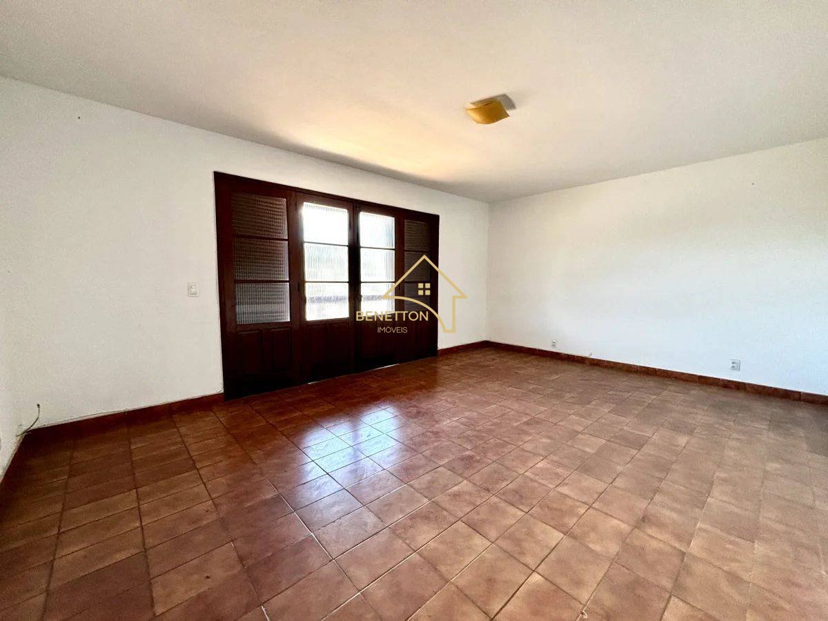 Casa à venda com 2 quartos, 105m² - Tijuca,Teresópolis