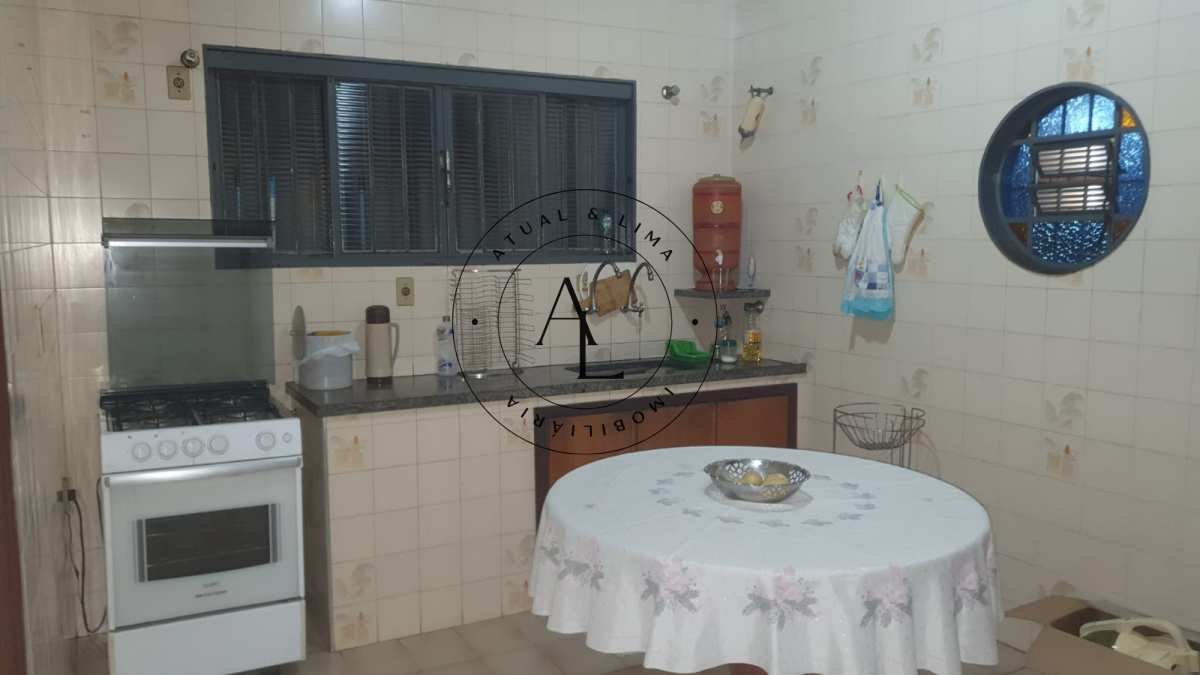 Casa à venda em Campinas, Parque São Quirino, com 3 quartos, 171m² - Atual & Lima Imoveis