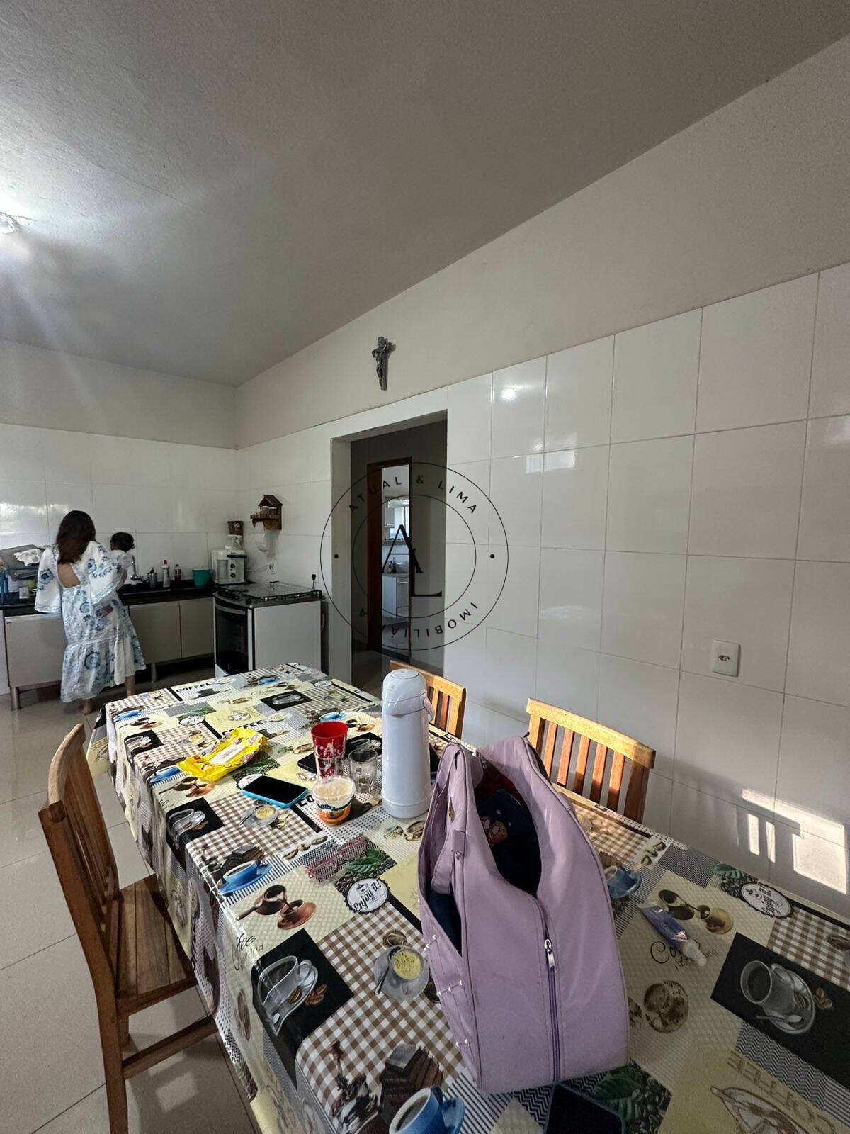 Casa à venda em Jaguariúna, Chácaras Santo Antonio do Jardim, com 3 quartos, 500m² - Atual & Lima Imoveis