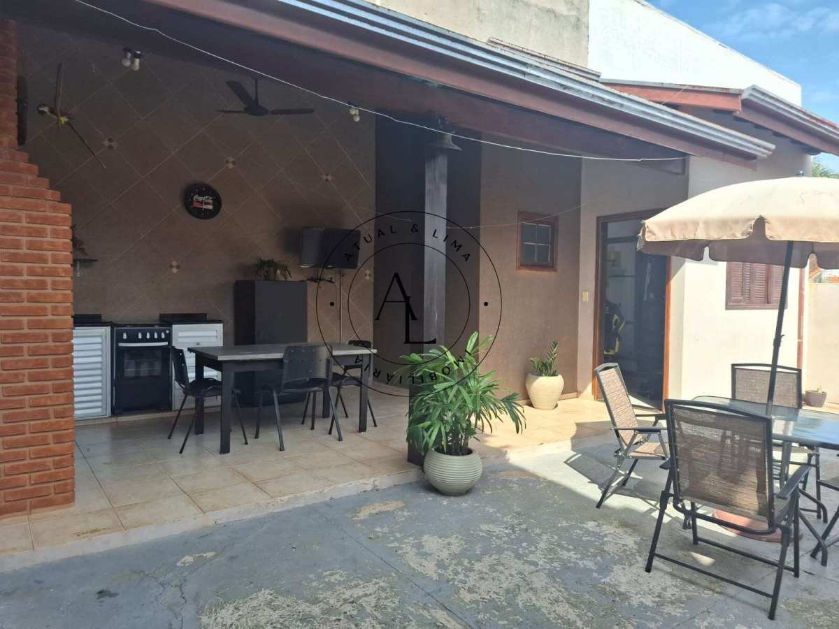 Casa à venda em Valinhos, Jardim Universo, com 2 quartos, 120m² - Atual & Lima Imoveis