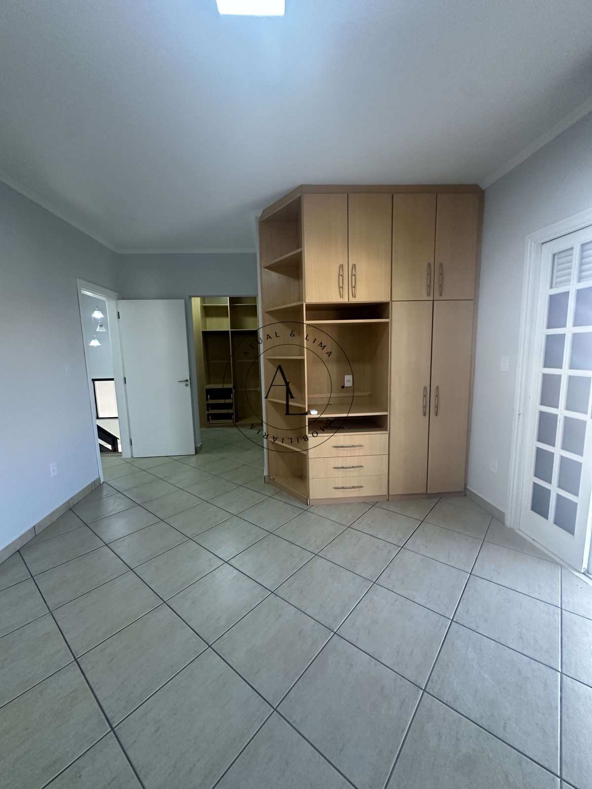 Casa de Condomínio de 3 quartos, 276m² no bairro Roncáglia, em Valinhos | Eu Corretor