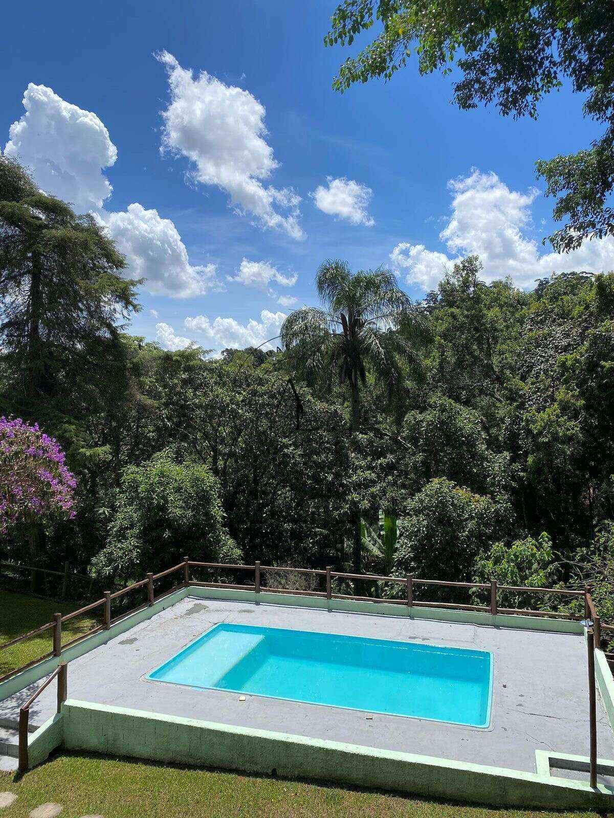 Chácara à venda com 3 quartos, 250m² - Foto 8
