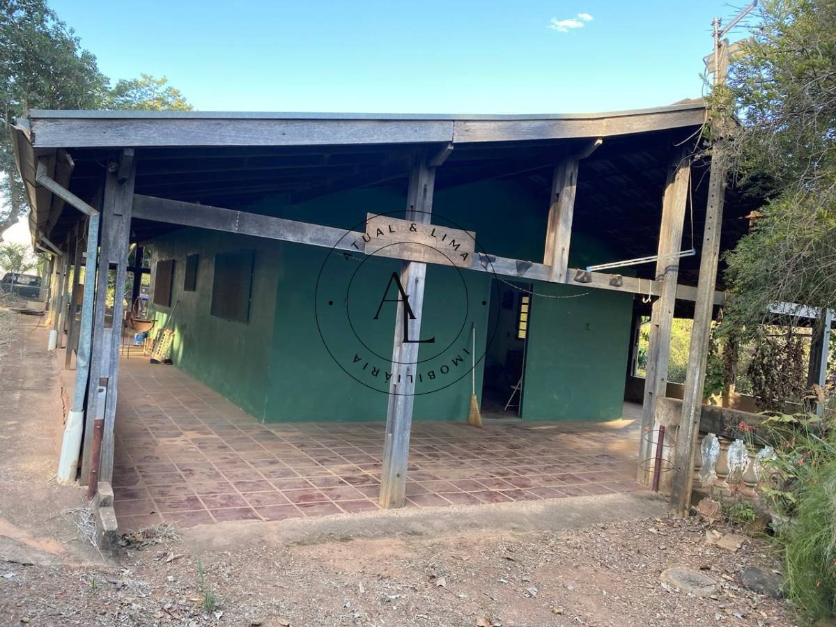 Chácara Encantadora com 2 Dormitórios, Piscina e Ampla Área Verde - Atual & Lima Imoveis