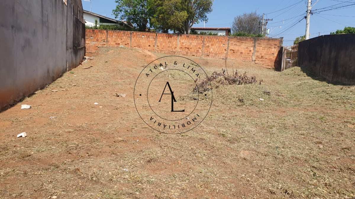 Terreno à venda em Campinas, Parque São Quirino, 300m² - Atual & Lima Imoveis