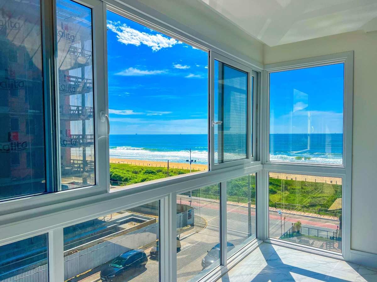 Apartamento Vista Mar com 3 Suítes na Praia Brava de Itajaí - GFP Negócios Imobiliários
