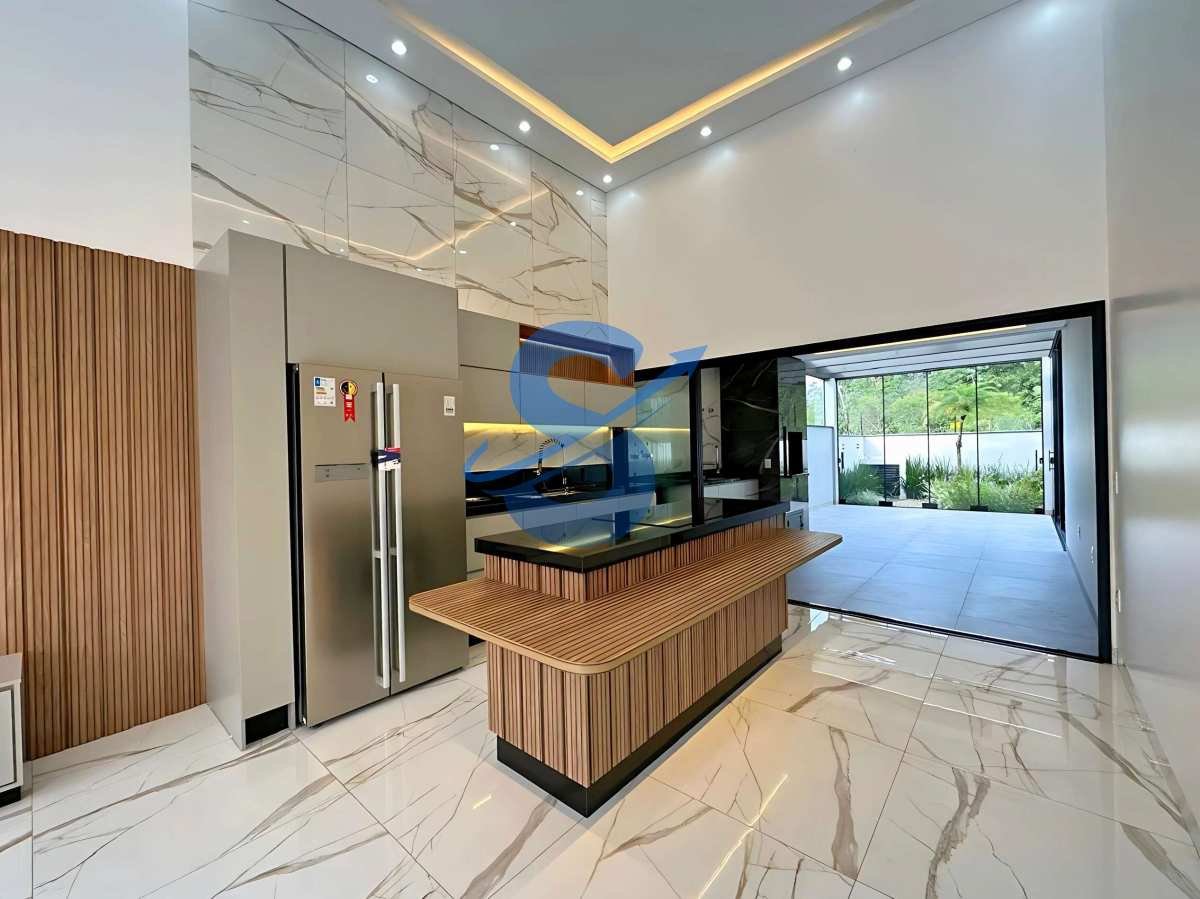 Casa à venda com 3 quartos, 112m² - ,