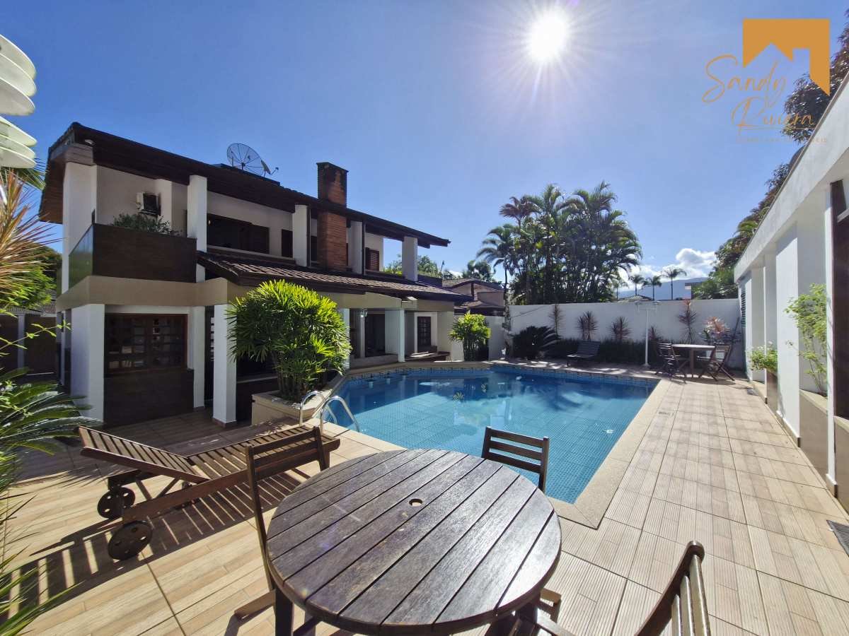 Casa a venda na Riviera de São Lourenço - Sandy Riviera