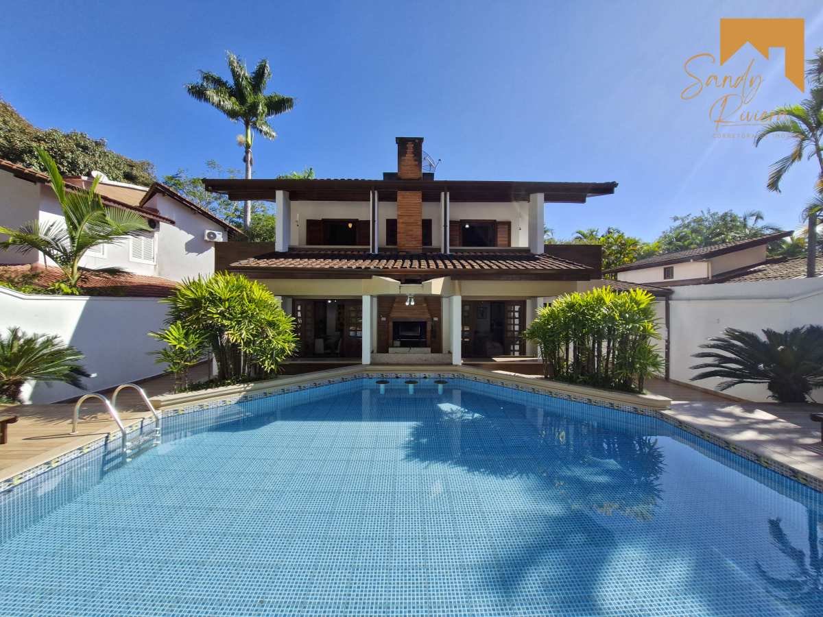 Casa a venda na Riviera de São Lourenço