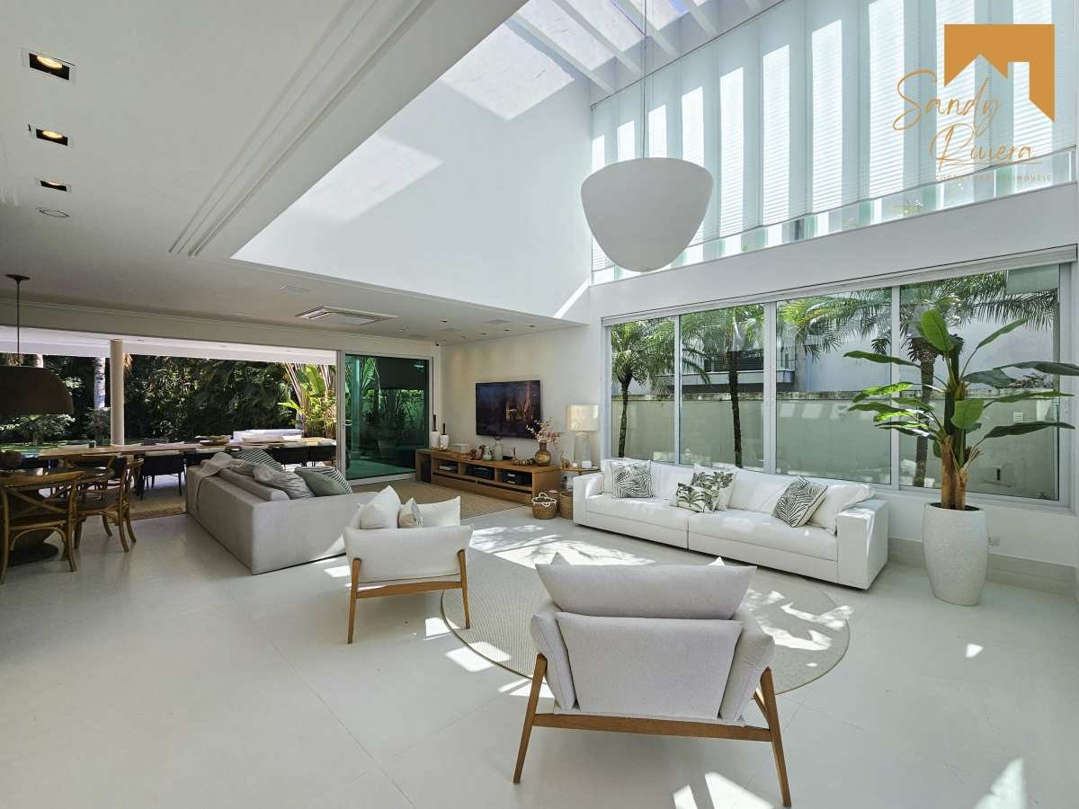 Casa de Alto Padrão à Venda na Riviera de São Lourenço – Módulo 21 - Sandy Riviera