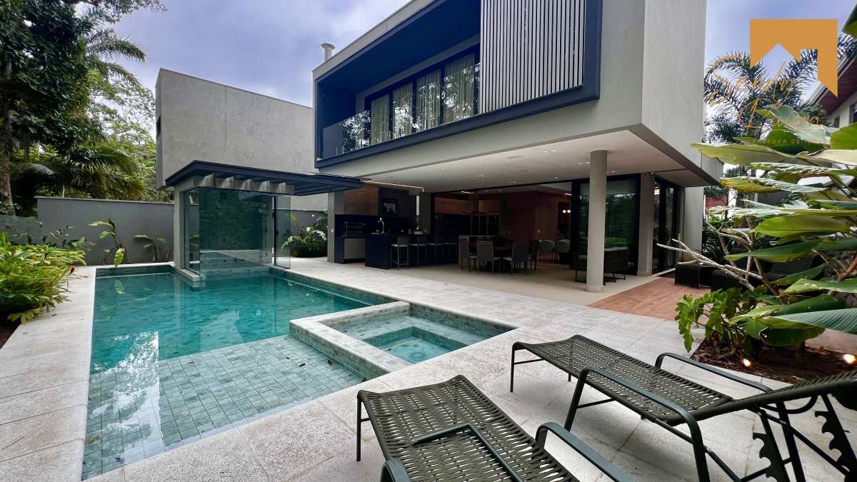 Casa nova a venda na Riviera de São Lourenço - Sandy Riviera