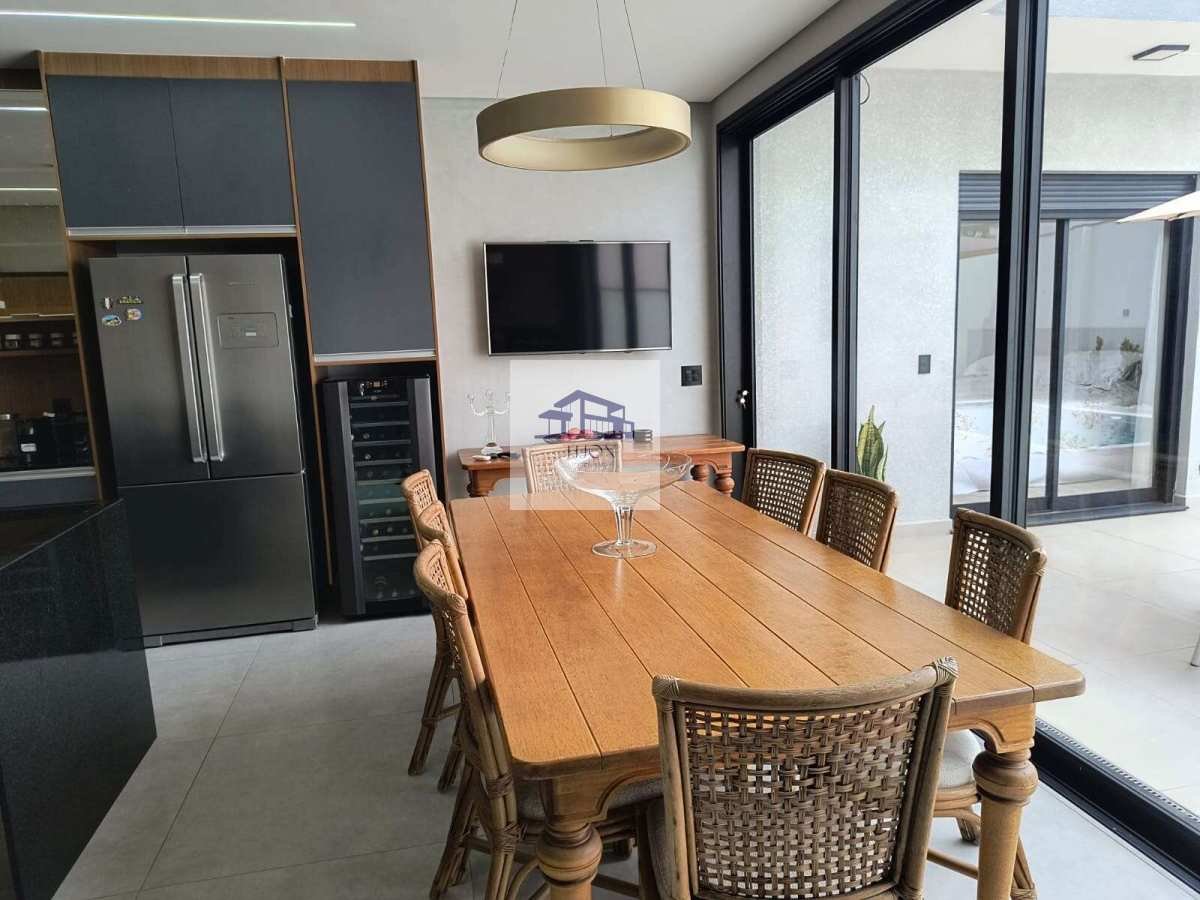 Casa de condomínio à venda, no Condomínio Alphaville Nova Esplanada III, com 3 quartos, 246,75m² - Tijon Imóveis