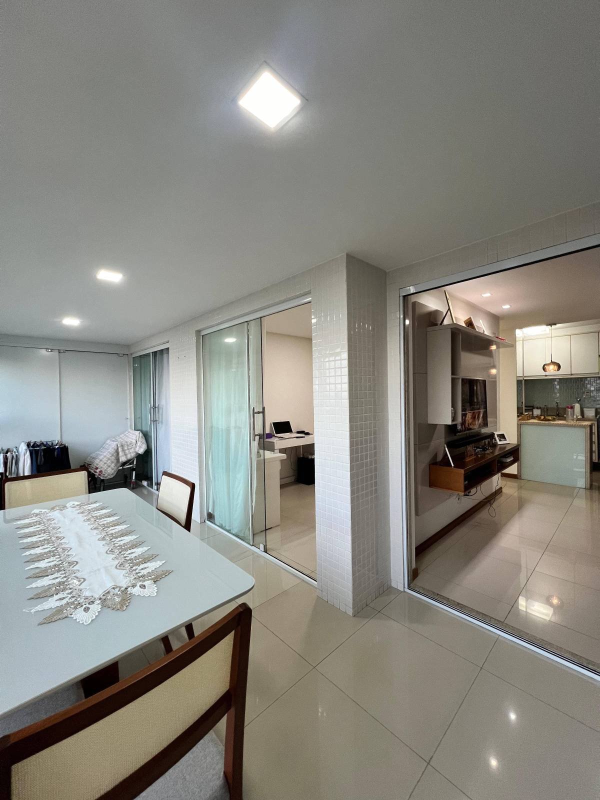 Apartamento à venda com 2 quartos - Jardim Armação,Salvador
