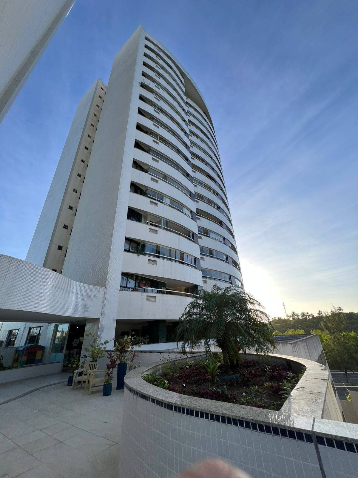 Apartamento à venda com 2 quartos - Patamares,Salvador