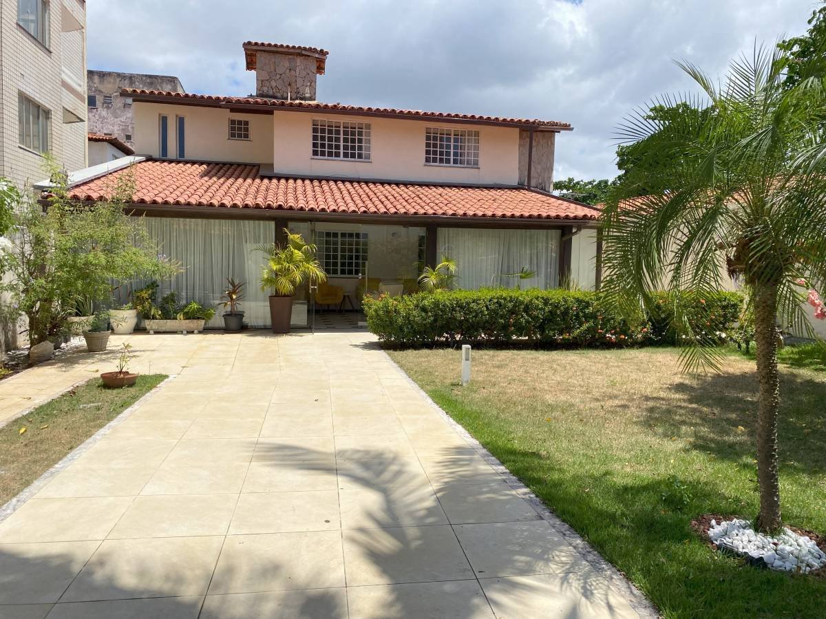 Casa com 4 quartos, 380m², para locação em Salvador, Boca do Rio - AM Negócios Imobiliários