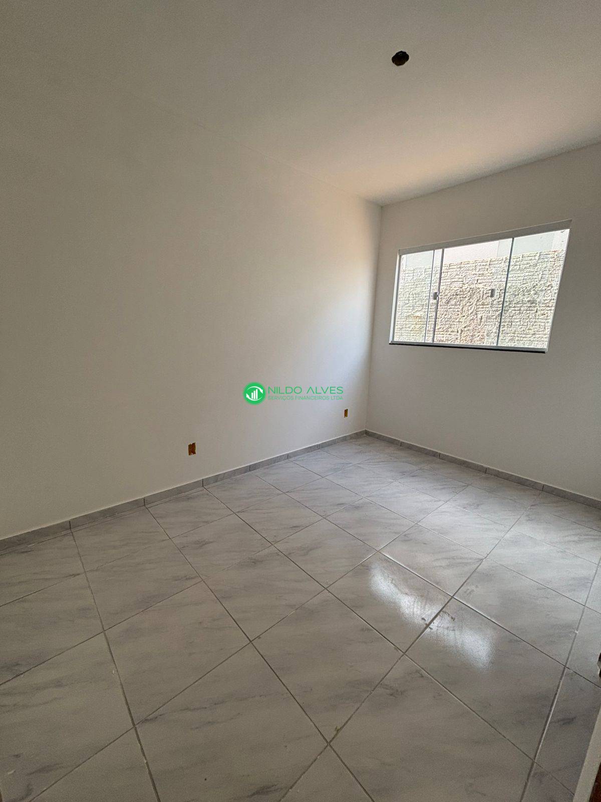 Casa à venda com 2 quartos, 69m² - Foto 4