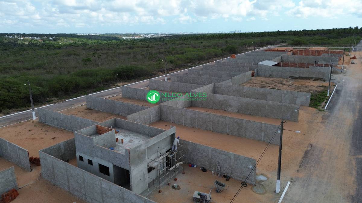 Casa à venda com 2 quartos, 69m² - Foto 2