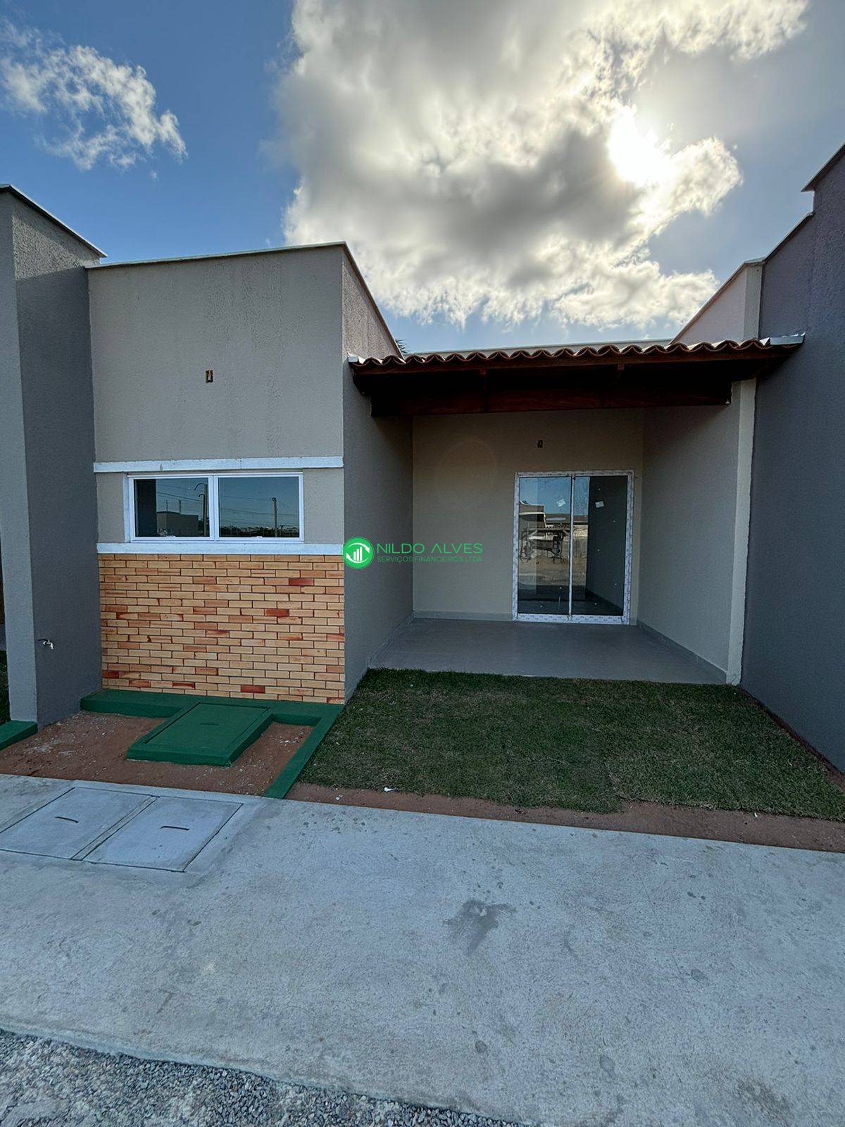 Casa de Condomínio à venda com 2 quartos, 70m² - Foto 1