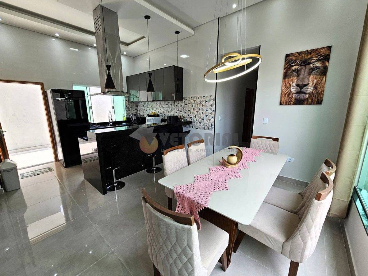 Casa à venda em Caraguatatuba, Jardim Tarumãs, com 3 quartos, 130m² - Ton
