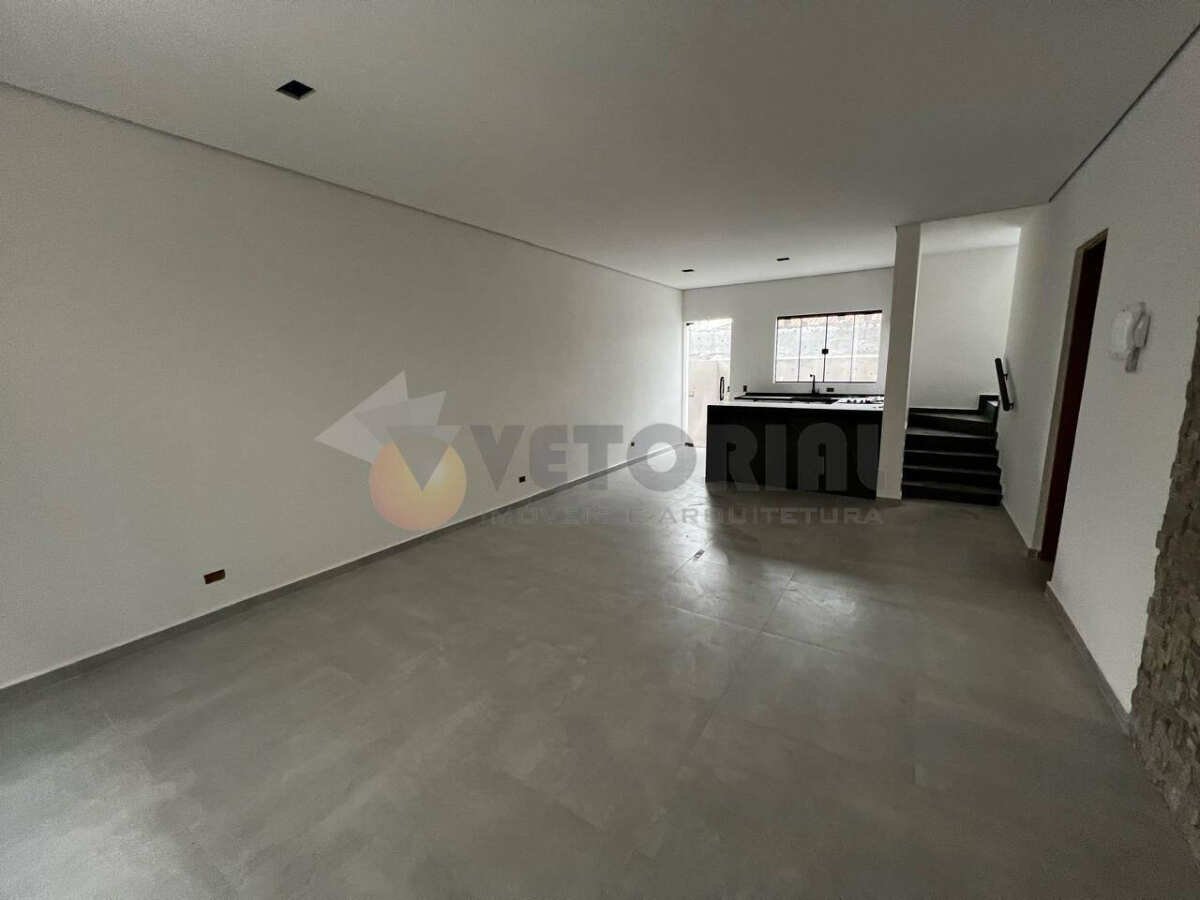 Sobrado à venda em Caraguatatuba, Pontal de Santa Marina, com 2 quartos, 85m²