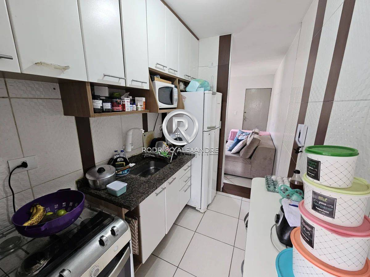 Apartamento à venda com 2 quartos, 43m² - Foto 4