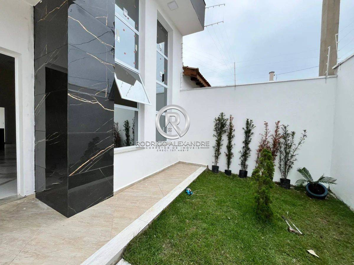 Casa à venda com 3 quartos, 140m² - Foto 3