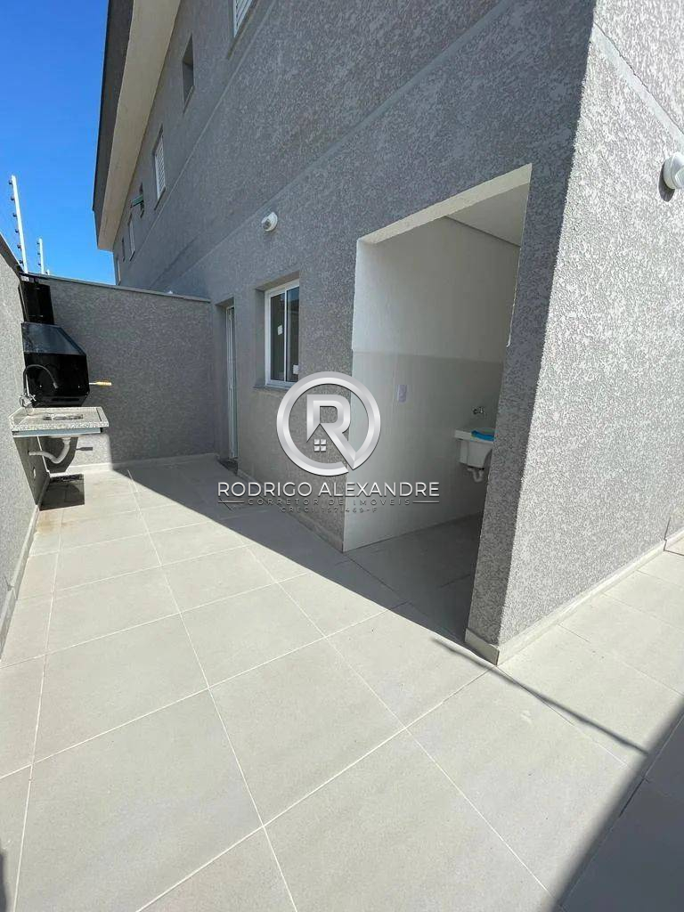 Casa à venda com 2 quartos, 67m² - Foto 11