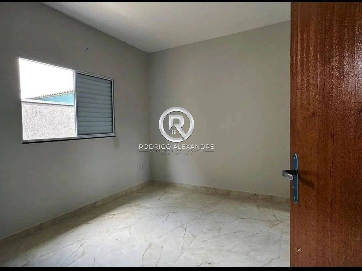 Casa à venda com 2 quartos, 65m² - Foto 5