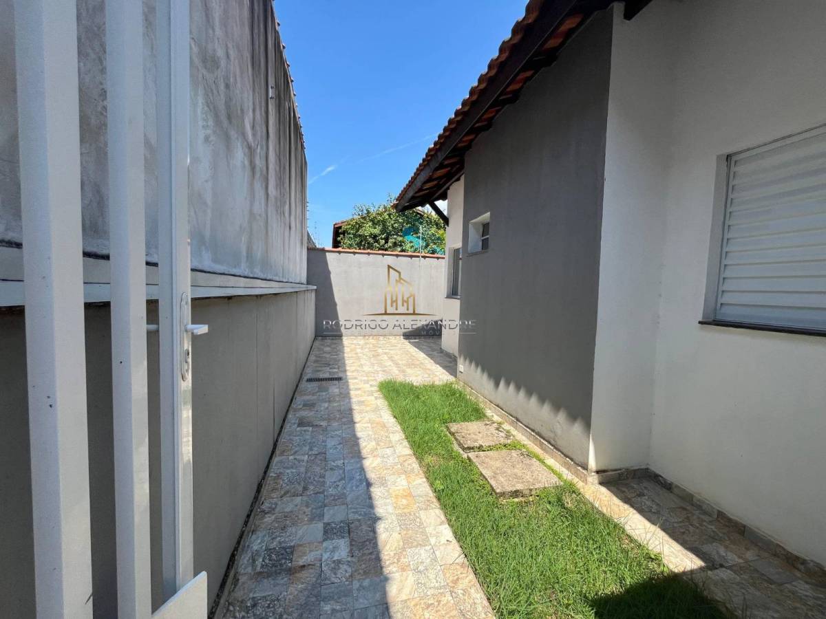 Casa à venda com 2 quartos, 65m² - Foto 9