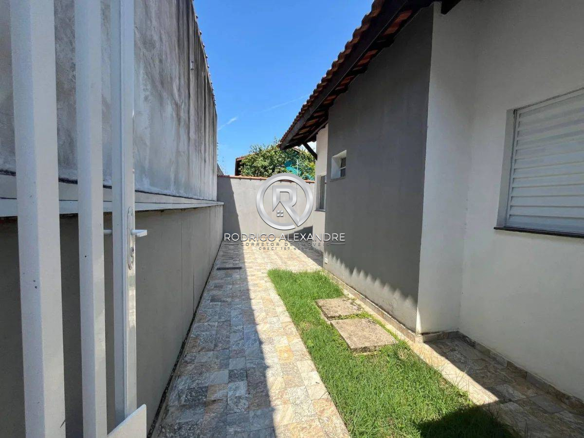 Casa à venda com 2 quartos, 65m² - Foto 10