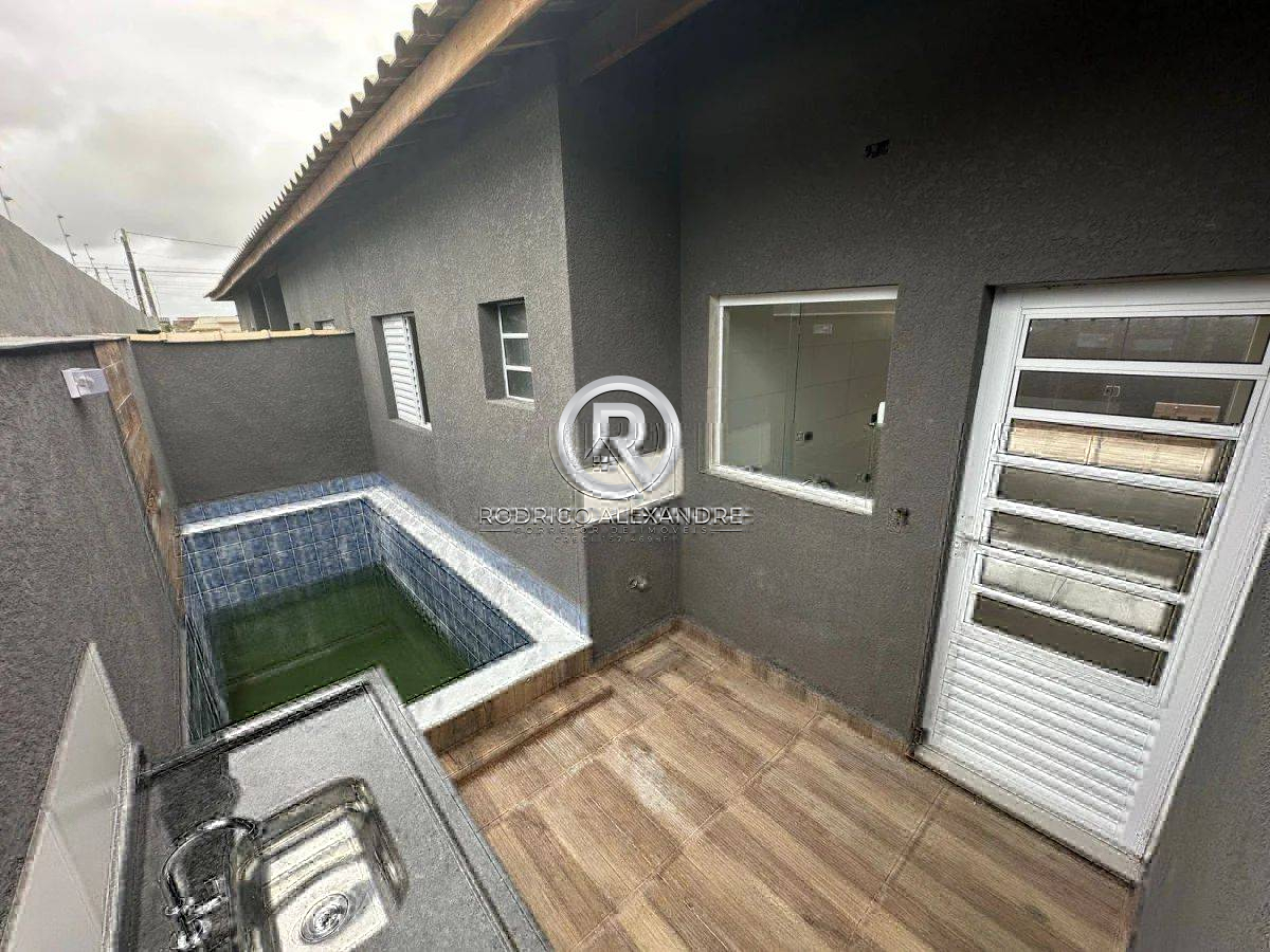 Casa de Condomínio à venda com 2 quartos, 46m² - Foto 1