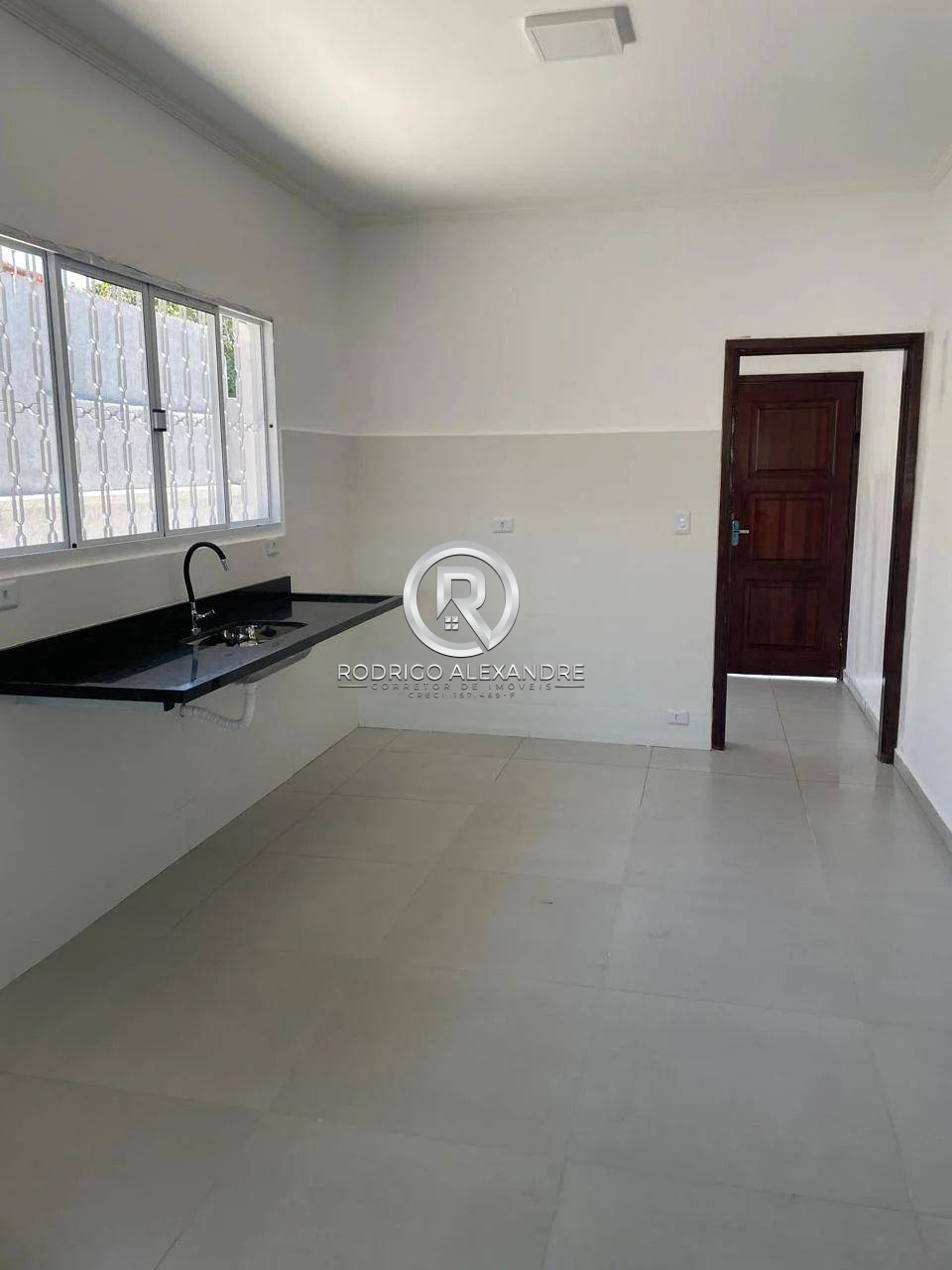 Casa à venda com 4 quartos, 139m² - Foto 4